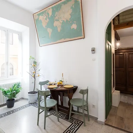 Appartamento Charming Capri Style Retreat - Near Termini Station, Near Colosseum Roma