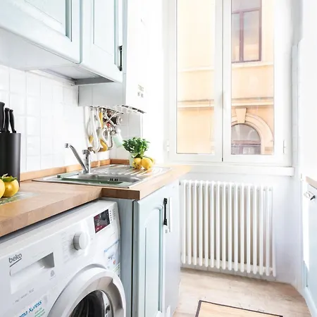 Charming Capri Style Retreat - Near Termini Station, Near Colosseum Roma
