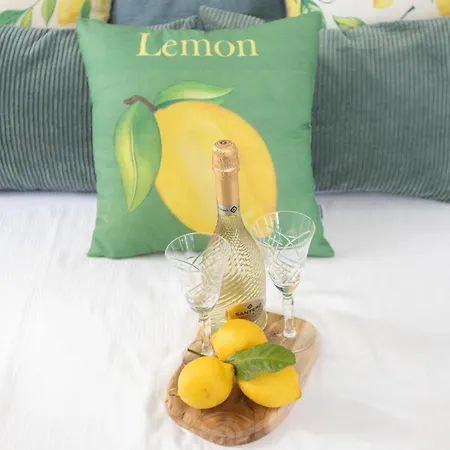 Appartamento Charming Capri Style Retreat - Near Termini Station, Near Colosseum Roma